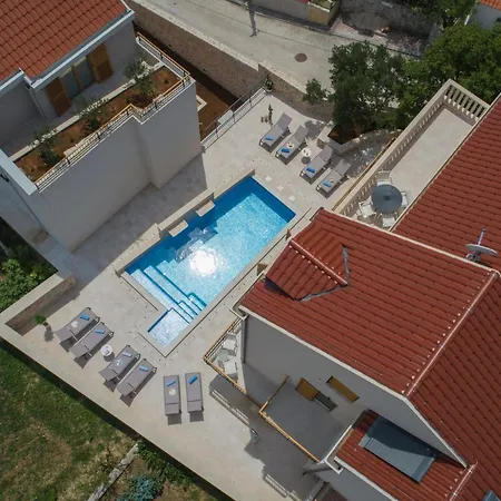 Casa Laurea Pensión